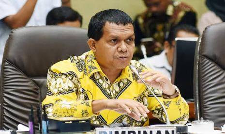 Wakil Ketua Komisi IX DPR RI Emanuel Melkiades Laka Lena