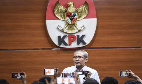 Wakil Ketua KPK Alexander Marwata. KPK menegaskan masih bisa memanggil eks pejabat Ditjen Pajak, Rafael Alun Trisambodo meski yang bersangkutan telah mengundurkan diri sebagai ASN. (ilustrasi)