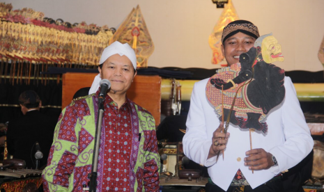 Wakil Ketua Majelis Syuro PKS Hidayat Nur Wahid dalam gelar wayang PKS, Sabtu (28/1)