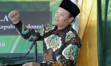  Wakil Ketua MPR Hidayat Nur Wahid.