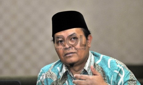 Wakil Ketua MPR Hidayat Nur Wahid saat melakukan kunjungan di Kantor Harian Republika, Jakarta, Senin (9/11).