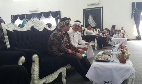 Wakil Ketua MPR Mahyudin bersama bupati Purwakarta Dedi Mulyadi.