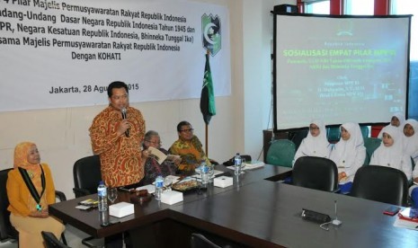 Wakil Ketua MPR Mahyudin memberikan sosialisasi empat pilar Korps HMI Wati (Kohati) PB HMI