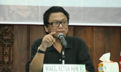 Wakil Ketua MPR Oesman Sapta