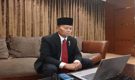 Wakil Ketua MPR RI Dr. H. M Hidayat Nur Wahid, MA menegaskan,  pemerintah  terutama Kementerian Agama Republik Indonesia (Kemenag RI), harus memperjuangkan pelaksanaan umrah yang akan dibuka kembali pada November 2020 dan haji pada 2021 dapat diisi oleh Jemaah dari Indonesia.