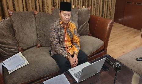 Wakil Ketua MPR RI Dr. H. M. Hidayat Nurwahid MA, menyatakan, rencana MPR membidani lahirnya Majelis Syuro Dunia sesuai dengan amanat pembukaan Undang Undang Dasar Negara Republik Indonesia Tahun 1945. Alinea ke empat, pembukaan UUD NRI Tahun 1945, antara lain berisi tentang  perintah ikut melaksanakan ketertiban dunia yang berdasarkan kemerdekaan, perdamaian abadi dan keadilan sosial. Karena itu menginisiasi berdirinya Majelis Syuro Dunia, berarti melaksanakan amanat pembukaan UUD NRI Tahun 1945. 