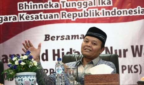 Wakil Ketua MPR RI H. M. Hidayat Nur Wahid, saat menyampaikan materi sosialisasi Empat Pilar MPR RI di kalangan masyarakat Kota Sabang, Provinsi Aceh