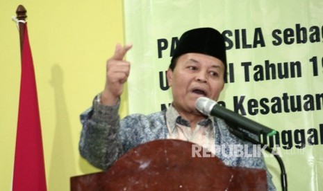 Wakil Ketua MPR RI, Hidayat Nur Wahid saat memaparkan Sosialisasi Empat Pilar di Yayasan Ibnu Abbas, Komplek Pondok Pesantren Tahfizul Qur'an (PPTQ), Klaten, Jawa Tengah, Selasa (14/11) petang. 