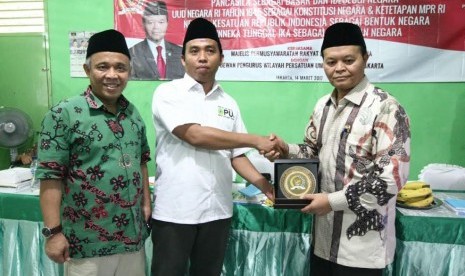 Wakil Ketua MPR RI Hidayat Nur Wahid saat menyampaikan Sosialisasi Empat Pilar MPR dihadapan anggota Persatuan Umat Islam (PUI) Wilayah DKI Jakarta, Selasa (14/3).