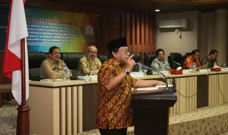 Wakil Ketua MPR RI, Oesman Sapta di Aceh, Senin (14/11).