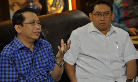 Wakil Ketua Umum DPP Partai Gerindra Fadli Zon (kanan) bertemu dengan Ketua DPR Marzuki Alie 