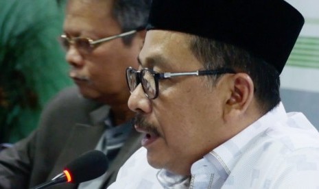 Wakil Ketua Umum Majelis Ulama Indonesia (MUI), Zainut Tauhid (kanan)