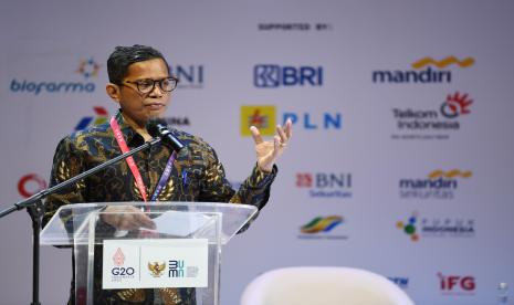 Wakil Menteri BUMN I Pahala Nugraha Mansury. Kementerian Badan Usaha Milik Negara melalui PT PLN (Persero) terus mendorong transisi energi guna mencapai target Net Zero Emission (NZE) pada 2060 mendatang. Komitmen tersebut diperkuat dengan dukungan yang terus diperoleh dari Asia Development Bank (ADB) melalui skema Energy Transition Mechanism (ETM).