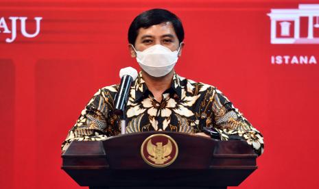 Wakil Menteri Kesehatan (Wamenkes) Dante Saksono Harbuwono.Beberapa mutasi Covid-19 membuat harus banyak dilakukan pemeriksaan whole-genome sequencing (WGS) virus corona dalam mendeteksi varian baru virus ini. Wakil Menteri Kesehatan (Wamenkes) Dante Saksono Harbuwono mengakui, kecepatan tes WGS di Indonesia yang terbatas.