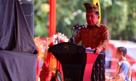 Wakil Preside RI, H.M. Jusuf Kalla, memberikan sambutan pada Puncak Peringatan Hari Lingkungan Hidup Sedunia Tahun 2016 di Siak, Prov. Riau, Jum'at, (22/7).