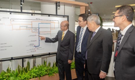 Wakil Presiden Direktur dan Chief Operating Officer (COO) Suhendro Prabowo,  Direktur Pengelolaan Modal dan Investasi Archied Noto Pradono,  Direktur Utama dan Chief Executive Officer (CEO) Hendro Gondokusumo, Direktur Pengembangan Bisnis Permadi Indra Yoga. usai RUPST PT Intiland Development Tbk , Rabu (15/5).