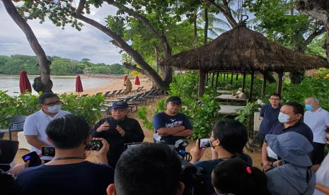 Wakil Presiden Maruf Amin saat diwawancarai di Nusa Dua, Bali, Jumat (23/12). 