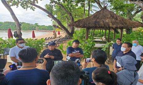 Wakil Presiden Maruf Amin saat diwawancarai di Nusa Dua, Bali, Jumat (23/12). 