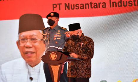 Wakil Presiden Maruf Amin saat meresmikan peletakan Batu Pertama Kawasan Industri Nusantara Industri Sejati (NIS) di Kecamatan Motui, Kabupaten Konawe Utara Provinsi Sulawesi Utara, Kamis (19/5/2022).