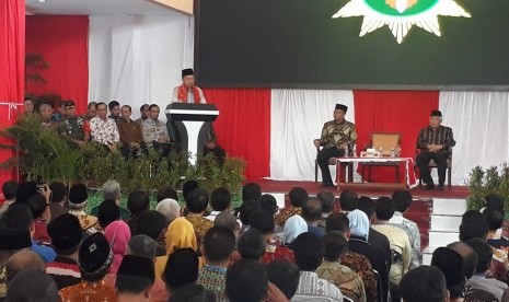 Wakil Presiden RI Jusuf Kalla meresmikan sembilan gedung fasilitas Pesantren Modern Internasional (PMI) Dea Malela di Sumbawa, Nusa Tenggara Barat (NTB), Sabtu (3/8).