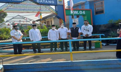 Wakil Presiden RI, KH Maruf Amin meninjau urban farming di Kelurahan Pajajaran, Kecamatan Cicendo, Kota Bandung, Rabu (29/9). Ia didampingi Mendagri Tito Karnavian, Wagub Jabar Uu Ruhzanul Ulum dan Wali Kota Bandung, Oded M Danial.