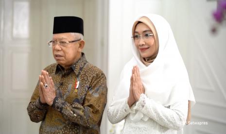 Wakil Presiden RI Maruf Amin (kiri) dan Ibu Wury Estu Handayani (kanan).