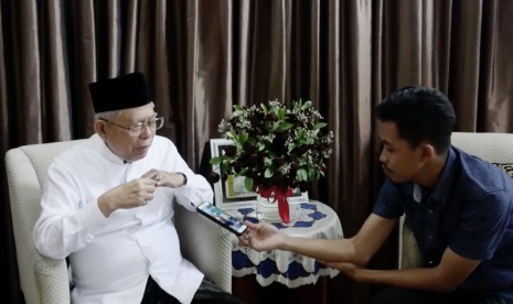 Wakil Presiden terpilih periode 2019-2024, Ma’ruf Amin (kiri) 