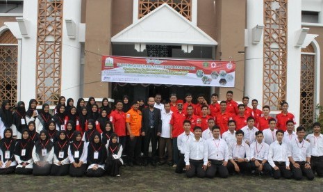 Wakil Rektor III UIN Ar-Raniry Prof Syamsul Rijal membuka pelatihan SAR.