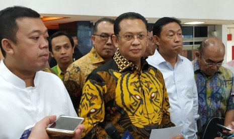 Wakorbid Pratama Partai Golkar Bambang Soesatyo (Bamsoet) menyampaikan deklarasi untuk maju sebagai calon ketua umum Partai Golkar periode 2019-2024 di Kompleks Parlemen Senayan, Jakarta, Jumat, (22/11). 