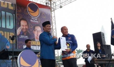 Wali Kota Bandung Ridwan Kamil hadir dalam deklarasi pengusungannya sebagai calon gubernur Jawa Barat oleh Partai Nasdem, Ahad (19/3).