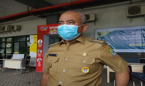 Wali Kota Bekasi, Rahmat Effendi, di Stadion Patriot Candrabhaga, Kota Bekasi,  Senin (19/10).