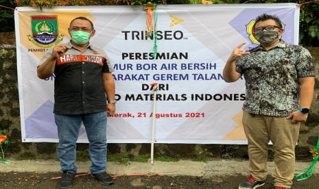 Wali Kota Cilegon, Helldy Agustian bersama President Direktur PT Trinseo Materials Indonesia Hanggara Sukandar.