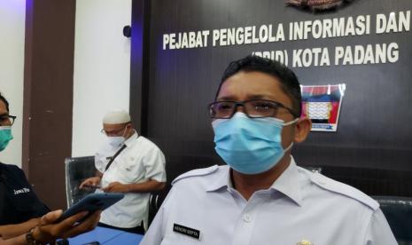 Wali Kota Padang Hendri Septa. Kemenag Terima Pengunduran Diri Wali Kota Padang Sebagai Petugas Haji