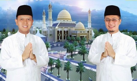 Wali Kota Sukabumi Mohamad Muraz (kiri)