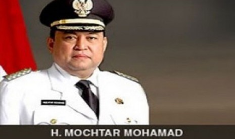 Walikota Bekasi Mochtar Muhammad