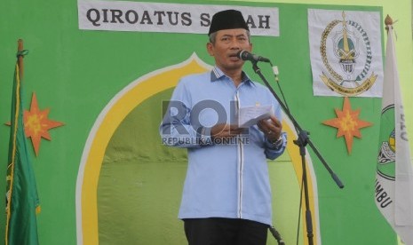 Walikota Bekasi Rahmat Efendi memberikan kata sambutan pada pembukaan acara MTQ XVII tingkat kota Bekasi 2015 di Bekasi, Selasa (6/10). 