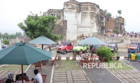 Polisi akan Rekayasa Lalu Lintas di Jalur Wisata Bantul. Wanawisata budaya Mataram Dlingo Bantul destinasi wisata yang paling banyak dikunjungi wisatawan. 