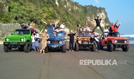 Wanawisata budaya Mataram Dlingo Bantul destinasi wisata yang paling banyak dikunjungi wisatawan. Kedua destinasi  yang banyak dikunjungi adalah pantai.di sepanjang pantai di Gunungkiduldan Taman Tebing Breksi.