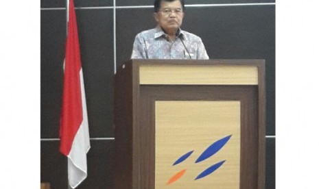 Wapres Jusuf Kalla di Pusat Teknologi Penerbangan LAPAN