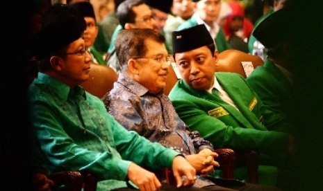 Wapres Jusuf Kalla didampingi Menag Lukman Hakim Saifuddin dan Ketua Umum DPP PPP hasil Muktamar Surabaya Romahurmuziy.