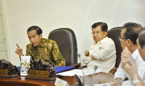 Wapres Jusuf Kalla (kedua kiri).