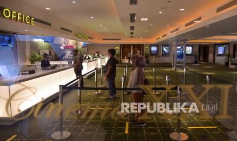 Epidemiolog sebut pembatasan pengunjung di bioskop bantu tekan penularan Covid-19.