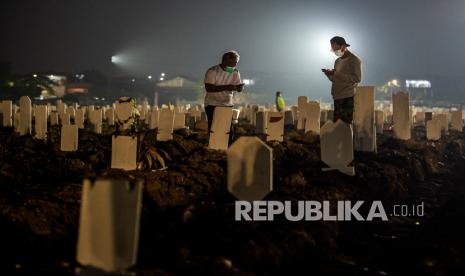 Berbagai bentuk pendekatan dilakukan dalam memahami hakikat jiwa. Ilustrasi jiwa manusia 