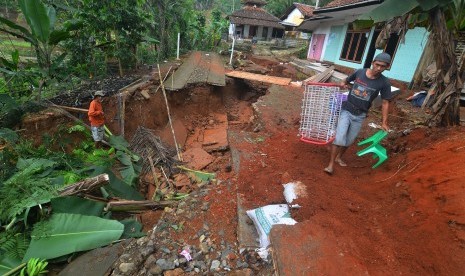 Rumah warga terdampak bencana pergerakan tanah 