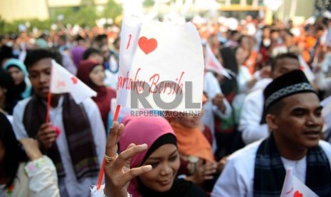  Warga Jakarta mengikuti kampanye 