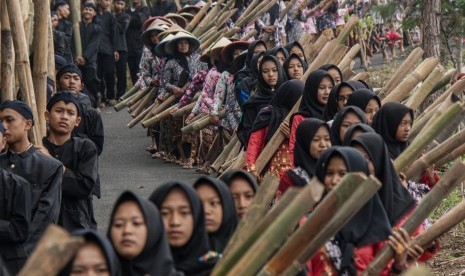 (ILUSTRASI) Festival Gunung Slamet di Desa Serang, Kecamatan Karangreja, Kabupaten Purbalingga, Jawa Tengah.