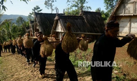 Warga di Kesepuhan Cisungsang, Lebak, Banten, mayortas adalah penghayat kepercayaan Sunda Wiwitan (ilustrasi) 