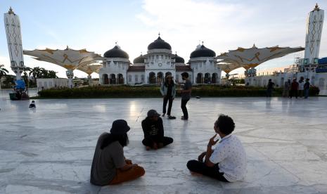 MPU Aceh mengingatkan umat Islam tetap jaga prokes sholat Idul Fitri . Ilustrasi Masjid Baiturrahman Banda Aceh.