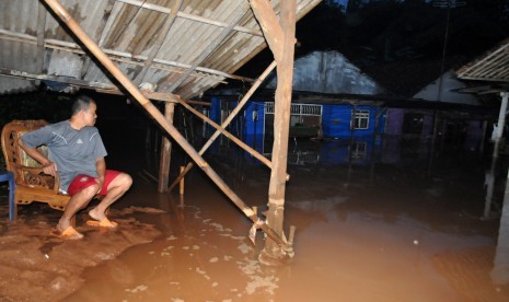 Rumah warga yang terendam banjir di Depok, Jawa Barat (ilustrasi) 