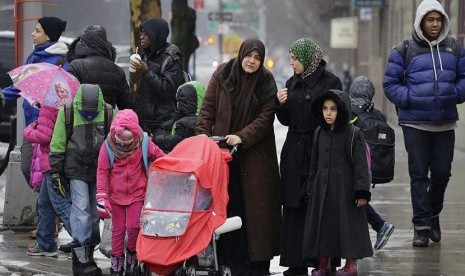  Warga muslim Amerika Serikat di kawasan Brooklyn, New York. 